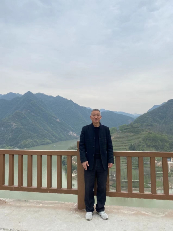 雪芳的第一张照片--谷城中老年相亲网